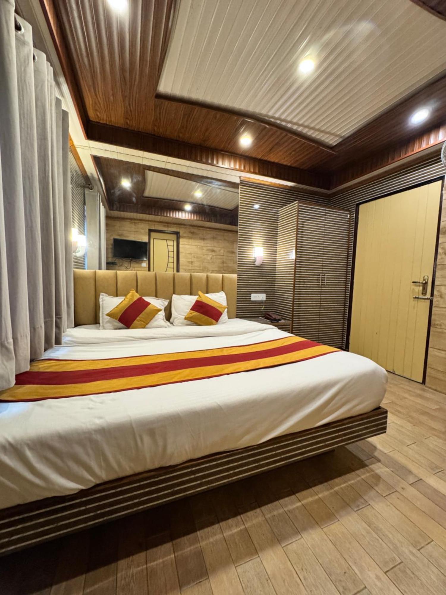 Victory Hotel And Restaurant By Gs Hospitality Shimla Extérieur photo