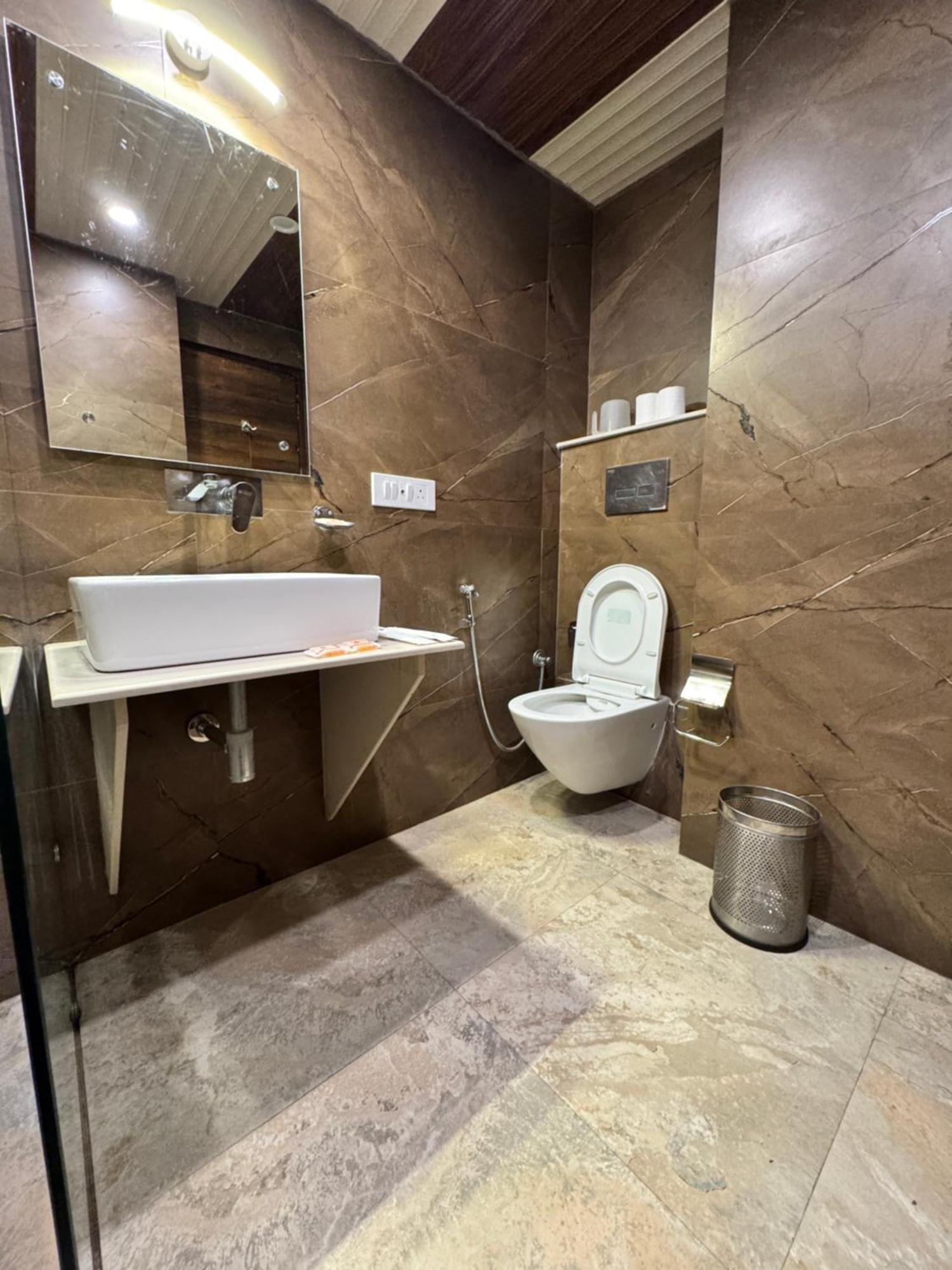 Victory Hotel And Restaurant By Gs Hospitality Shimla Extérieur photo