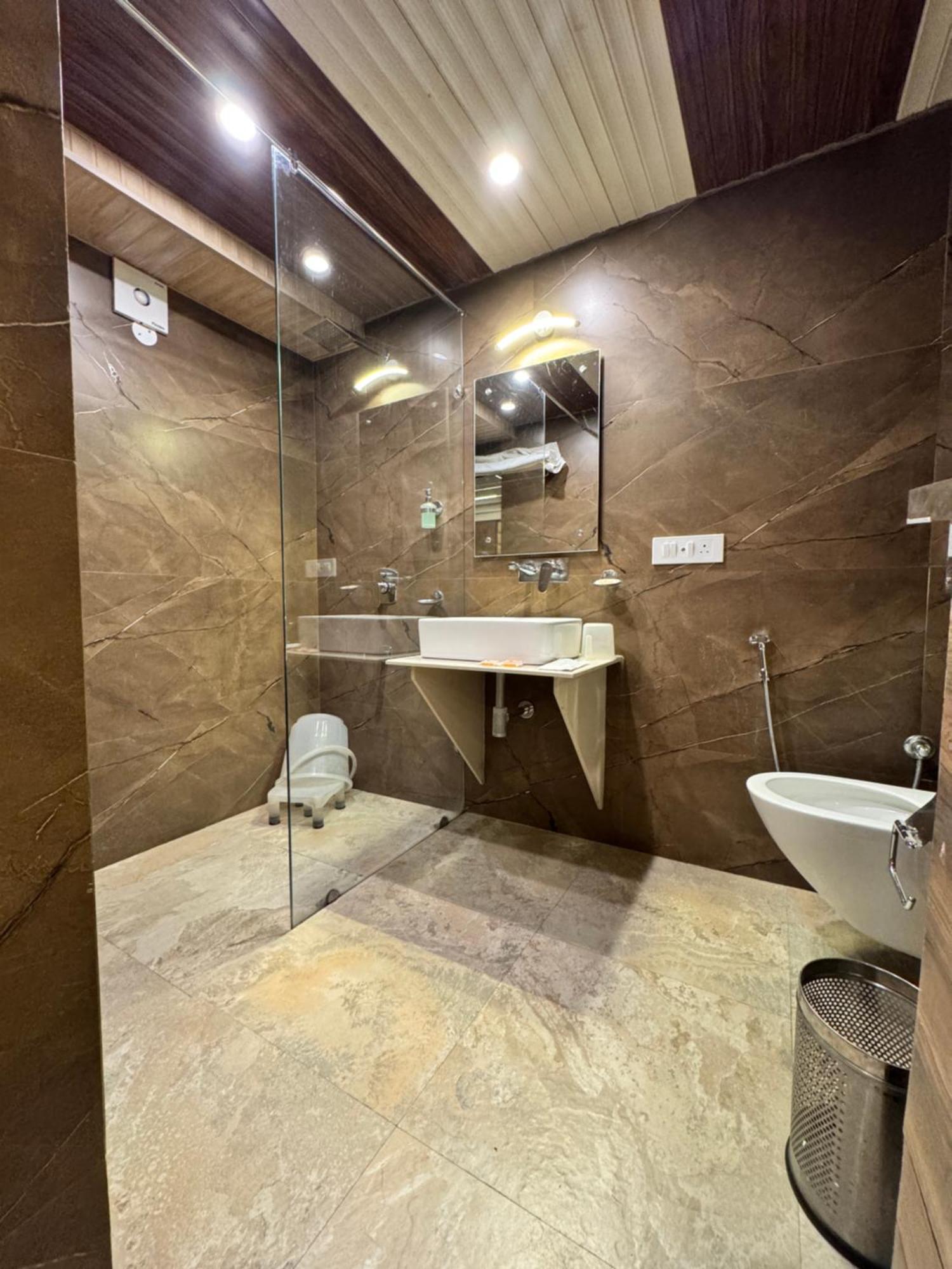 Victory Hotel And Restaurant By Gs Hospitality Shimla Extérieur photo
