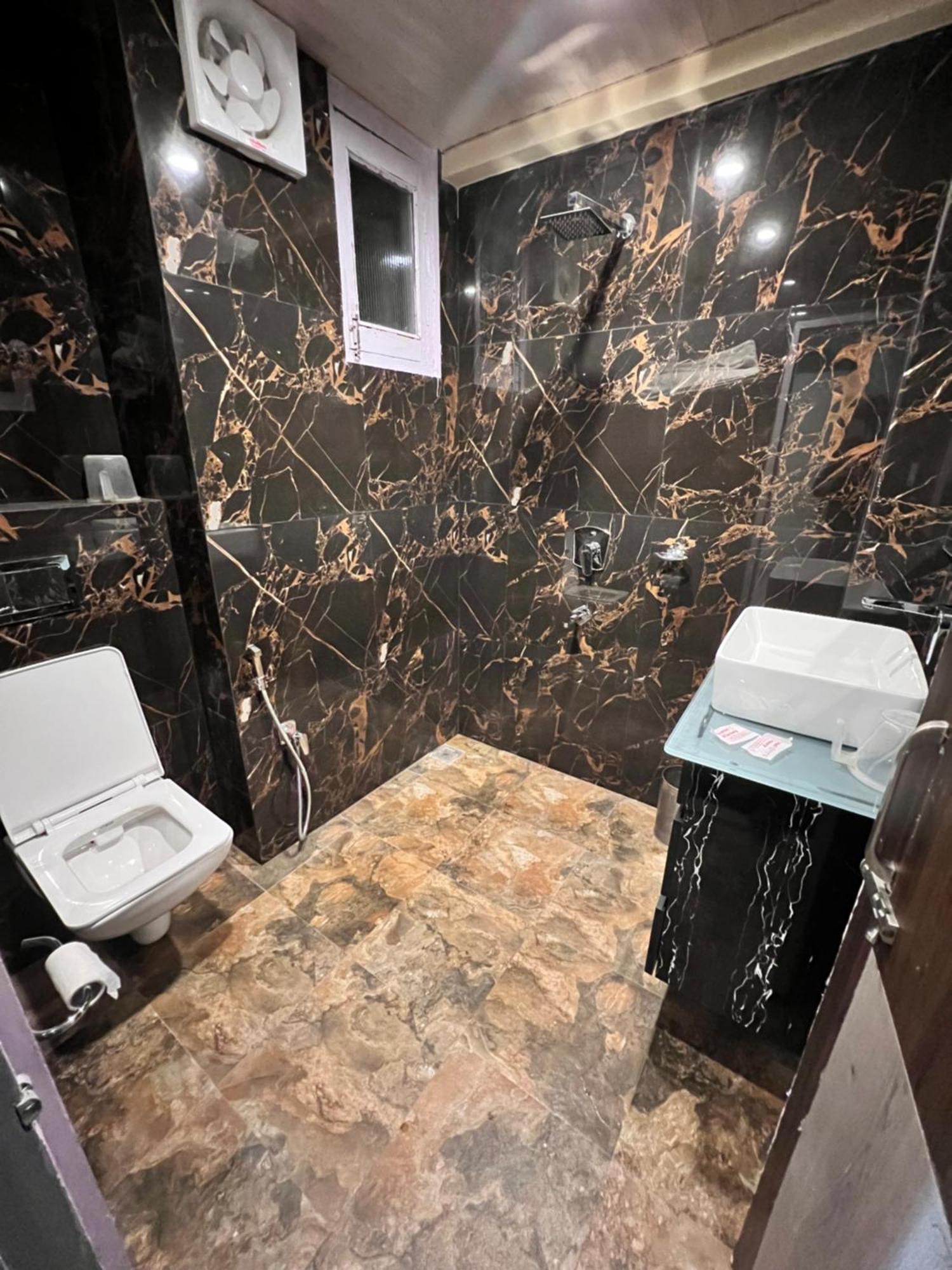 Victory Hotel And Restaurant By Gs Hospitality Shimla Extérieur photo