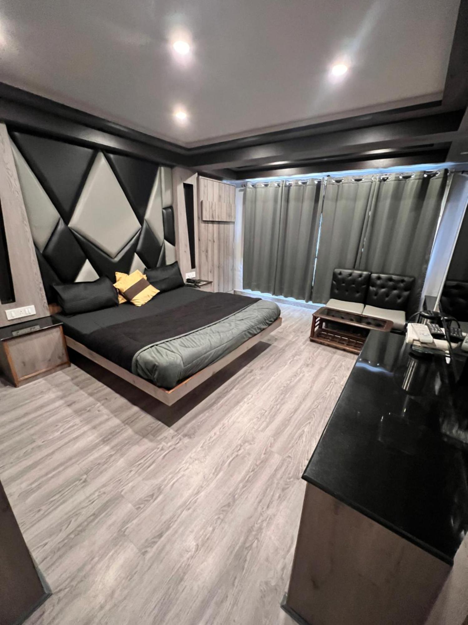 Victory Hotel And Restaurant By Gs Hospitality Shimla Extérieur photo