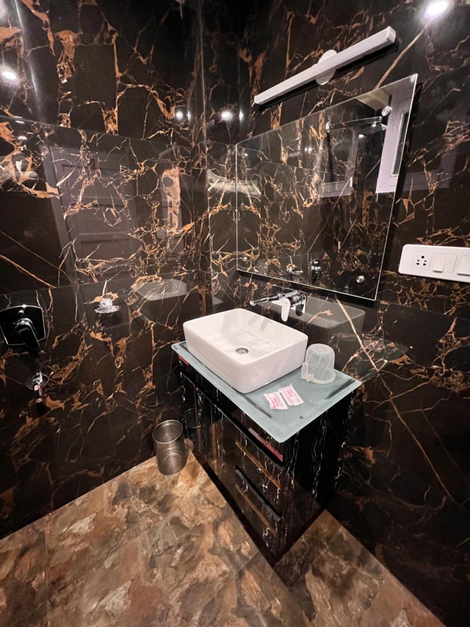 Victory Hotel And Restaurant By Gs Hospitality Shimla Extérieur photo